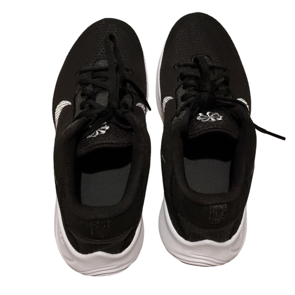 Nike Women's Running Shoes - Picture 2 of 3